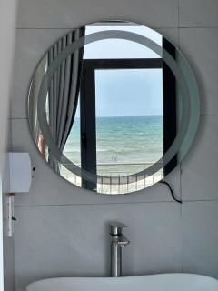 Oceanfront Escape 5BR Pool & BBQ Garden - 5