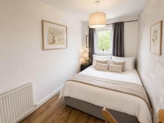 2BR Sleeps 4 - 7