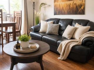 2BR Sleeps 4 - 3