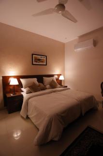 A One Hotel Clifton - 8