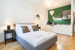 Old Town Boutique Studio by What a Flat - 5