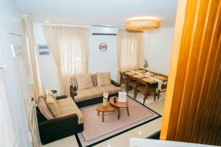Love, Lourdes Villa - Charming 2-bedroom house w Jacuzzi, Sauna, WiFi, AC &more - 4
