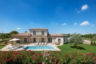 Rustic Villa Seseli with a pool in istria - 9