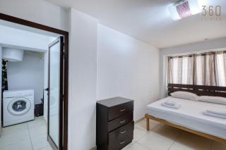 Sliema Central Apartment with Private Street Entrance - 3
