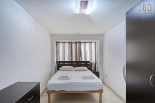 Sliema Central Apartment with Private Street Entrance - 7