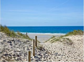 Bredon Court by Signature Stays - Modern - Beach - Parking - 7