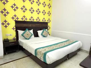 Hotel Mandakini -Near Karol Bagh Metro Station - 1