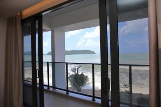 Beach Front Melissa Services Suite by Rimba Hill - 4