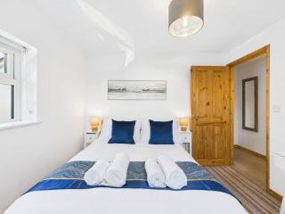 Surf View by Signature Stays - Pool - Beach Access - 8