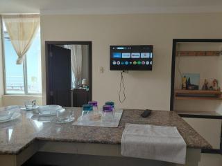 Central modern and comfortable Suite B - 9
