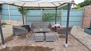 Beeston Bungalow - 6
