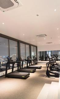 SkylineSquare studio Apartments at Loxwood House - 9