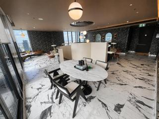 Heart of Thonglor - Stylish Urban Retreat - 4
