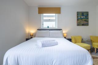 Refurbished Central Studio - 4