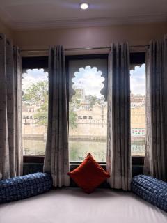 Hide-In Udaipur - A Lake View Boutique hotel - 9