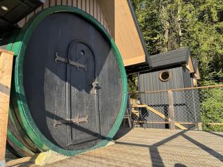 Glamping in a Wine Barrel - with a View of Ljubljana - 7