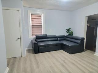 Room in Newark Near EWR & NYC - 4