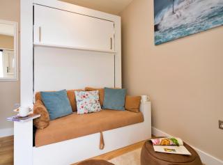 Finest Retreats - The Hideaway - Studio Apartment in Porthleven - 7