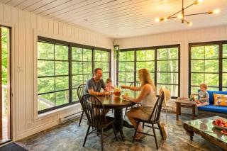 Chalet Brise du Nord with Private Spa and Pool Table & Games - 2