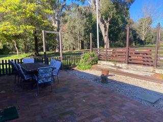 Emu Cottage - 1