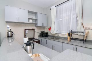 Staycation by Winnie-REHEMA HOMES - 3