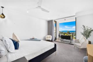 3-Bedroom Apartment with Sea View, Rooftop Pool, Study & Free Parking - 8