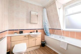 Studio Flat near Old Street With Balcony Suit Couple Sleeps 3 - London - 4