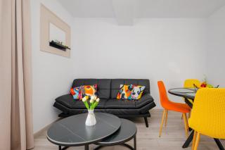 Stylish 1BD Apartment with Fully Equipped Kitchen & Balcony by Flаt Mаnаgеr - 9