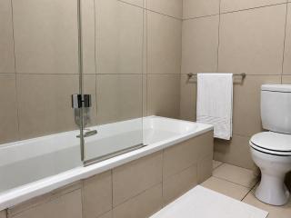 Upgraded Modern 2BR Suite - 2