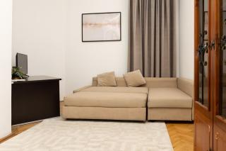 Ultra Central 3Bedroom Apartment with Self Check in - 8