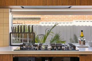 5BR Family Home Mins to Scarborough Beach - 3