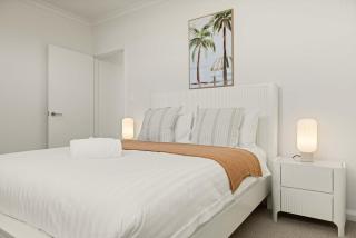 5BR Family Home Mins to Scarborough Beach - 1