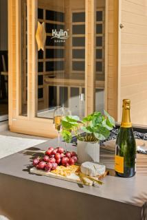 5BR Family Home Mins to Scarborough Beach - 6