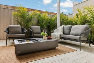 5BR Family Home Mins to Scarborough Beach - 8