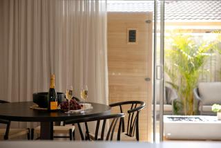5BR Family Home Mins to Scarborough Beach - 5