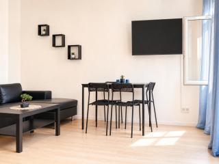 Lovely 1BR Apt. near AKH Hospital - 9