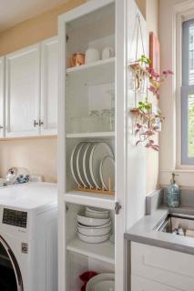 Great for couples, academics, near Harvard - 8