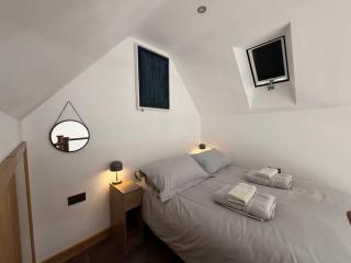 Ledsham Studio - 7