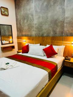 Bloom Hotel Lahore - 3