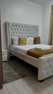 Elegant classy apartment with swimming pool ,fully equipped gym ,child play area and close proximity to shopping malls and great breathtaking views - 5