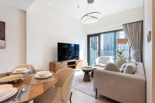 Vacationer Holiday Homes I Elegant 1 Bedroom l City Views l Downtown Dubai - 8
