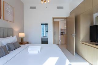 Vacationer Holiday Homes I Elegant 1 Bedroom l City Views l Downtown Dubai - 6