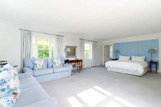 Breath-taking Manor with Pool Tennis Court & Sea Views - 6