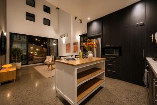 Luxury Melbourne City Loft with Outdoor Cinema - Melbourne - 4
