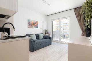 Modern Apartment in Cracow with Balcony, Desk and Parking by Noclegi Renters - 1