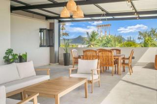 Penthouse Koa - Modern Rooftop Sea & Mountain View - 1