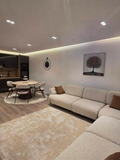 Prime Luxury Suite - 8