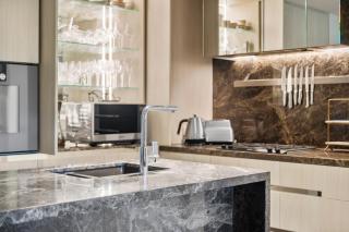 Luxury 2B2B Albert Park Lakeside Apartment with Pool, Gym, Sauna & CarPark - 9