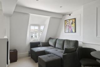 Beautiful Apartment on Pier Sea Views & Parking - 1