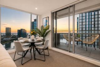Docklands Panorama Harbour Views - Pool Gym & Parking - 2